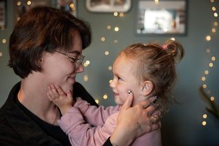 Lekarze dawali młodej mamie 1 procent szans na przeżycie. „Dostałam drugą szansę”