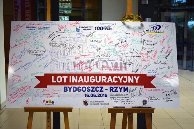 Inauguracyjny lot z Rzymu do Bydgoszczy