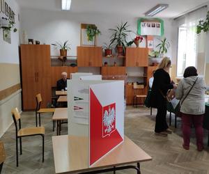 Wybory samorządowe 2024. Tak głosują mieszkańcy Tarnowa i regionu tarnowskiego