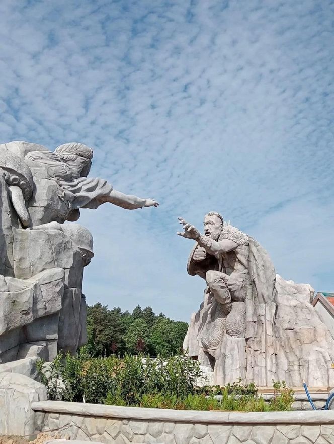 Park rozrywki Hossoland w budowie