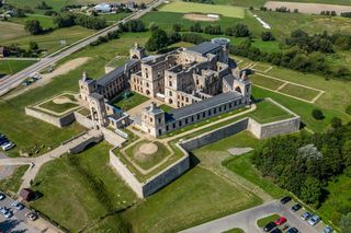 Zamek Krzyżtopór. Ujazd