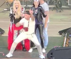 Facet wtargnął na scenę podczas koncertu Maryli Rodowicz. Ochroniarz nie zdążył