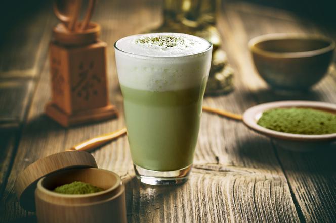 Matcha latte jak od Quebonafide  - przepis na wegańską matcha latte à la Quebonafide