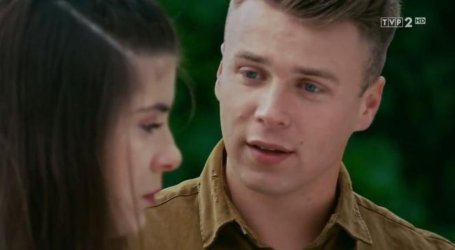 Barwy szczęścia odc. 1934. Agata (Natalia Zambrzycka), Patryk (Konrad Skolimowski)