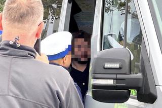 Pościg ulicami Warszawy. Wariat z promilami za kółkiem zmasakrował kilka pojazdów. Dwie osoby ranne