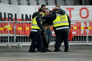 Incydent w Kownie! Polski kibic brutalnie zatrzymany