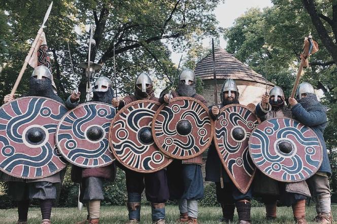 Zamek Czocha zaprasza na podróż do średniowiecza. W długi weekend odbędzie się Twierdza Rycerska 