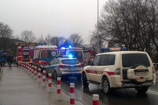 Pożar przy moście na Rudawie. Dwie osoby ranne [ZDJĘCIA]