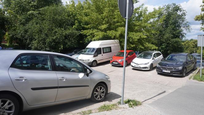 W centrum Olsztyna powstanie parking z prawdziwego zdarzenia? Miasto ogłosiło przetarg [ZDJĘCIA]