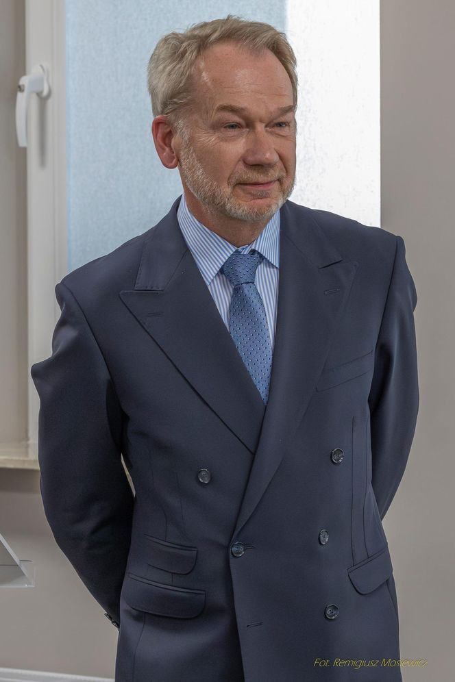 Mirosław Baka z tytułem Honorowego Obywatela Ostrowca Świętokrzyskiego. "Tu są moje korzenie"