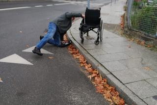 Krzysztof Nawrot przewrócił się na wózku