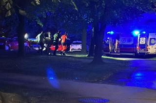 Mężczyzna spadł z wysokości. Dramatyczna walka o życie na Bemowie