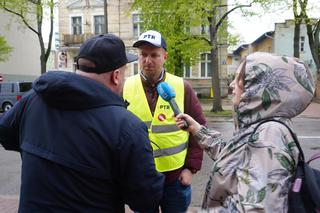 Protest rolników 16 kwietnia w Olsztynie. Strajkujący znów przynieśli nawóz do biura posła Kulaska [ZDJĘCIA]