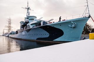 ORP Błyskawica opuściła swoje miejsce przy nabrzeżu w Gdyni