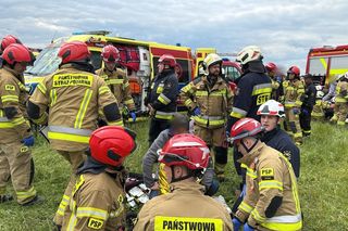 Poważny wypadek na lotnisku w Krośnie. Poszkodowanych 14 osób