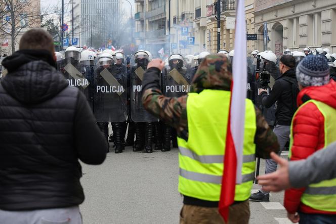 Protest rolników pod Sejmem - starcia z policją