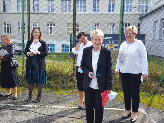 Początek roku szkolnego w ZS nr 4 w Lesznie