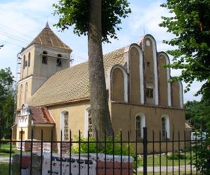 Weekend na Mazurach? Koniecznie zobacz tę wieś! To nie tylko jezioro, ale i historia