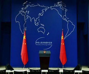 Chiny potępiają bombardowanie Iranu przez USA: Działania naruszają prawo międzynarodowe