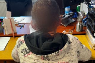 Zaprosił ich do domu i pożałował. Został brutalnie pobity