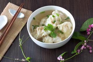 Chińskie pierożki wonton. Gdzie można je zjeść w Warszawie?