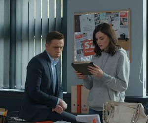 Barwy szczęścia, odcinek 3247. Błażej (Piotr Ligienza), Weronika (Maria Świłpa)