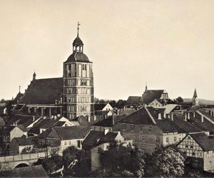 To urokliwe miasteczko pod Olsztynem zachwyca panoramą. Zobacz zdjęcia nawet sprzed 120 lat!