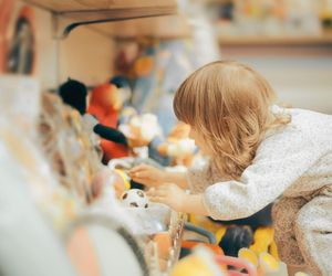 Plastik a astma i otyłość u dzieci. Jak ograniczyć groźne chemikalia?