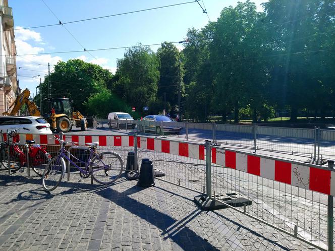 Ruszył remont ulicy Karmelickiej. Duże utrudnienia w centrum Krakowa