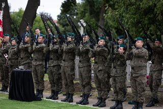 Po 80 latach doczekał się godnego pochówku. „Sosna” spoczął wśród żołnierzy niezłomnych w Bydgoszczy