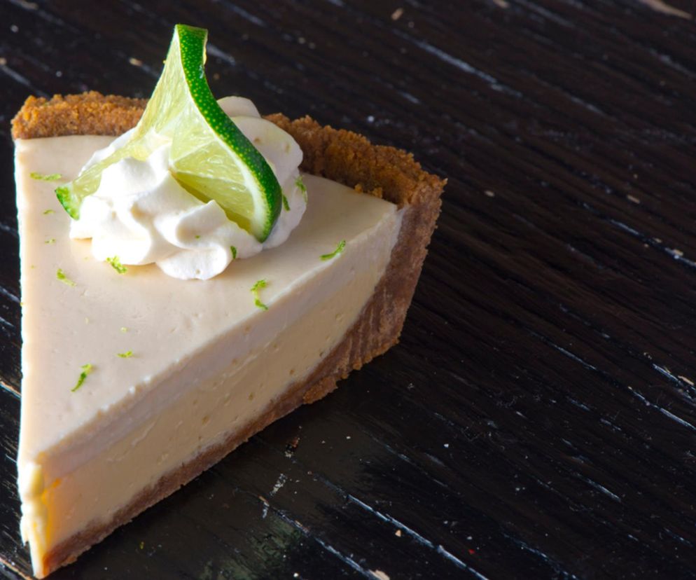 Ciasto margarita sprawdzi się idealnie na upalne dni. Bez pieczenia i bez problemu