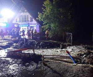 Burza w Pilchowicach. Woda zalała centrum wsi