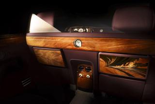 Rolls-Royce Phantom Pinnacle Travel