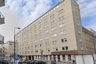 Dawny biurowiec Wilcza House stojący w miejscu przyszłego hotelu