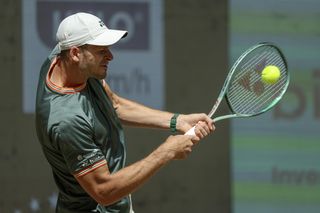 Hubert Hurkacz w 2. rundzie turnieju ATP w Tokio! Marcus Giron pokonany po trzech setach walki!