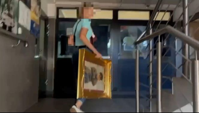 Obrazy Kossaka i Karpińskiego odzyskane przez mokotowskich policjantów