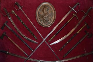 Wystawa broni husarskiej w Podzamczu Chęcińskim