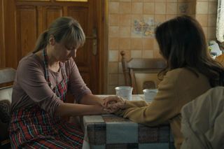 Barwy szczęścia, odcinek 3186: Żona Szymańskiego pogodzi się z Kasią. Tylko ona zrozumie, przez co przeszła załamana Krystyna – ZDJĘCIA   