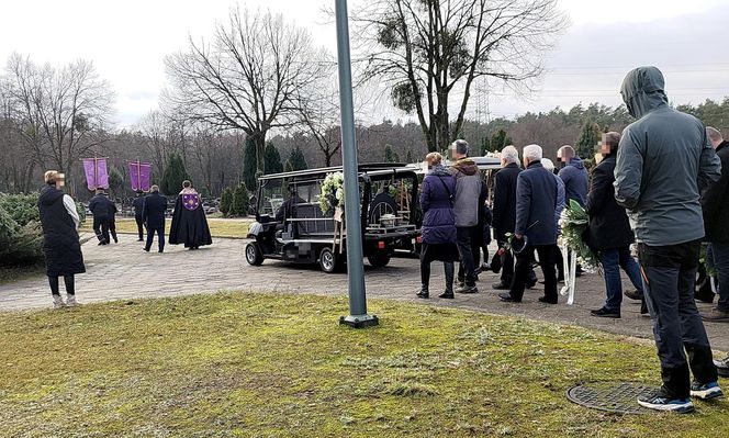 Grób tragicznie zmarłej rodziny w Nałęczowie