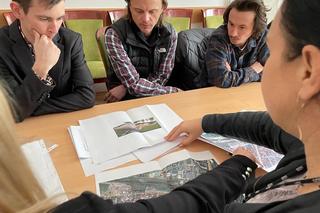 Spotkanie w ratuszu w sprawie skateparku 