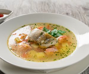 Zupa z ryby: przepis na zupę rybną idealną na Wigilię [WIDEO]