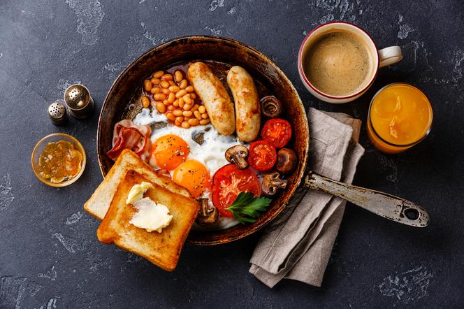 BRYTYJSKIE ŚNIADANIE: co Anglicy jedzą na śniadanie?
