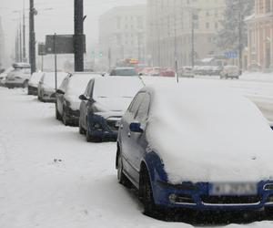 Wielka śnieżyca w Warszawie. Kiedy przestanie sypać? Zaskakująca prognoza