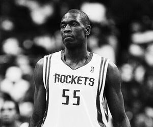 Dikembe Mutombo - zawodnik NBA i ambasador koszykówki (zmarł w wieku 58 lat)