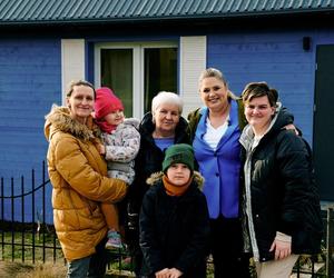 Nasz Nowy Dom w gminie Nowa Słupia! Elżbieta Romanowska i ekipa pomogli rodzinie z Jeleniowa