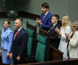 Zaprzysiężenie Karola Nawrockiego. Kto towarzyszył nowemu prezydentowi? Nie było jednej osoby!