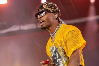 Piosenkarz D4vd oficjalnie podejrzany o zabójstwo. Chodzi o sprawę z ciałem w jego samochodzie