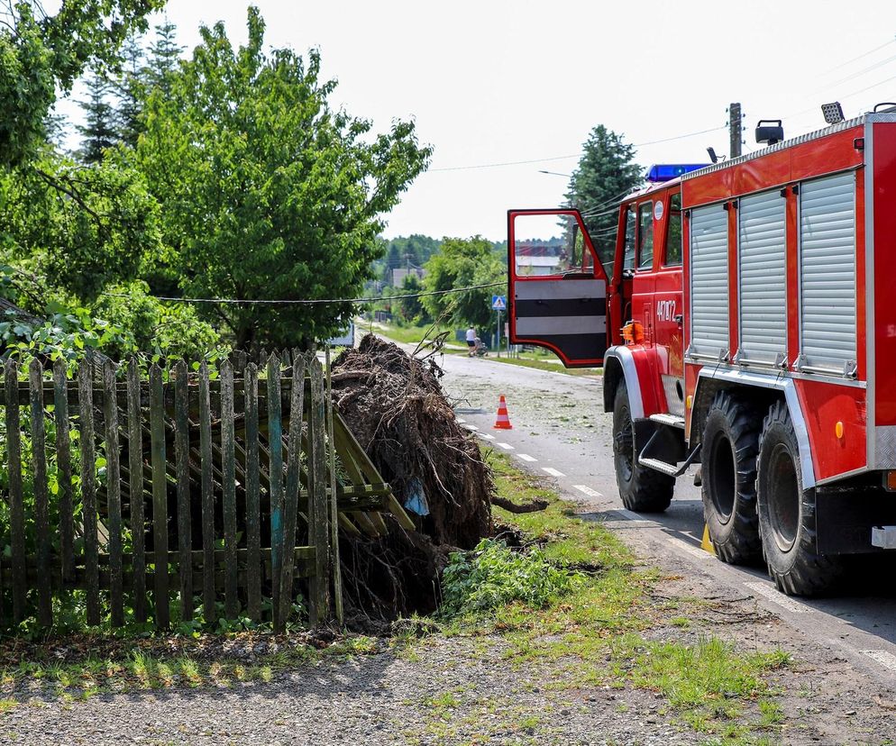 Gminy otrzymały pieniądze za straty po nawałnicy. Rada Powiatu zdecydowała o przekazaniu środków
