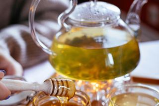 Jak wzmocnić odporność dietą? Te produkty pomogą ci przetrwać sezon grypowy