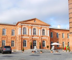 Royal Hotel mieszczący się w zabytkowej pralni garnizonowej twierdzy Modlin